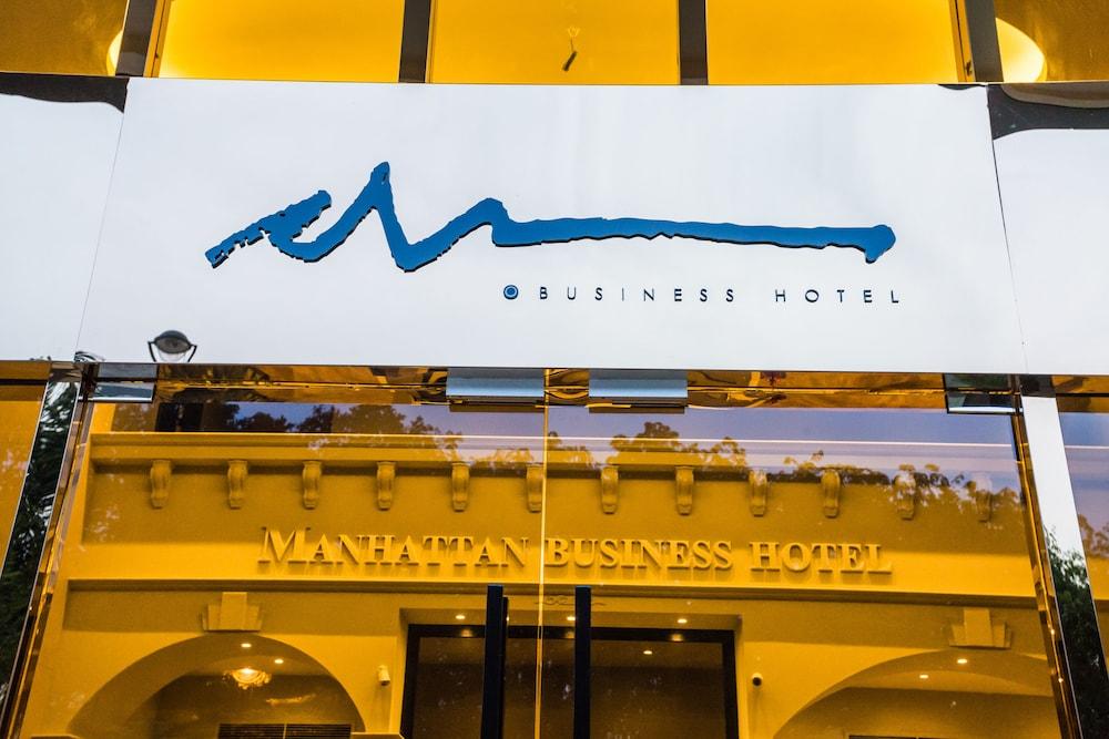 Manhattan Business Hotel Ttdi Куала-Лумпур Экстерьер фото